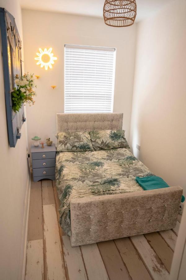 Sara'S Apartment シーハム エクステリア 写真